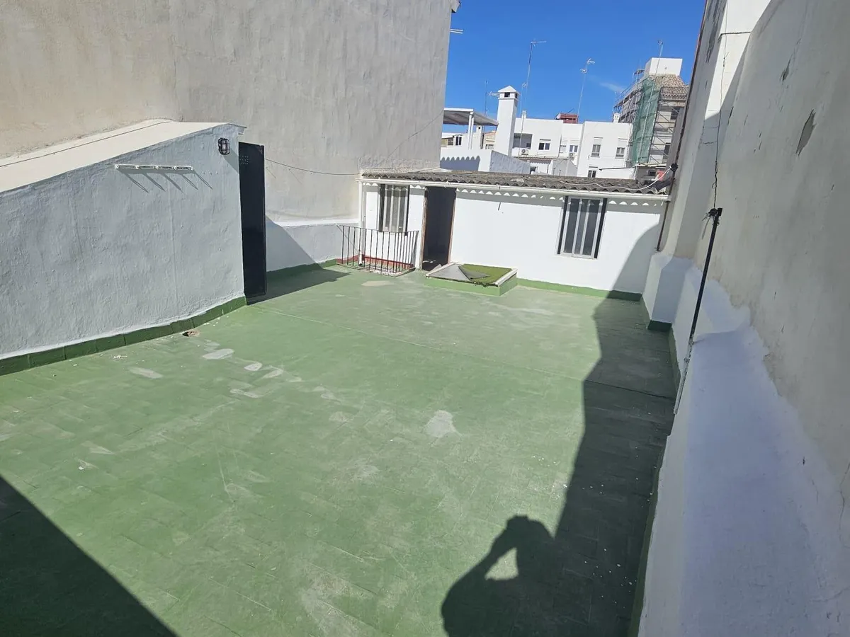 For sale of house in Estepona, Altos de Lunymar