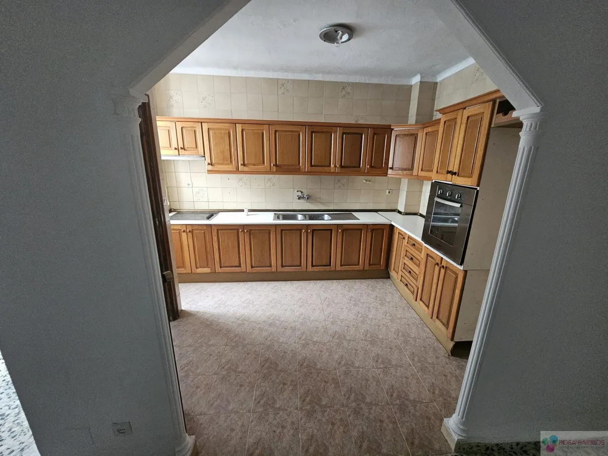 For sale of house in Estepona, Altos de Lunymar