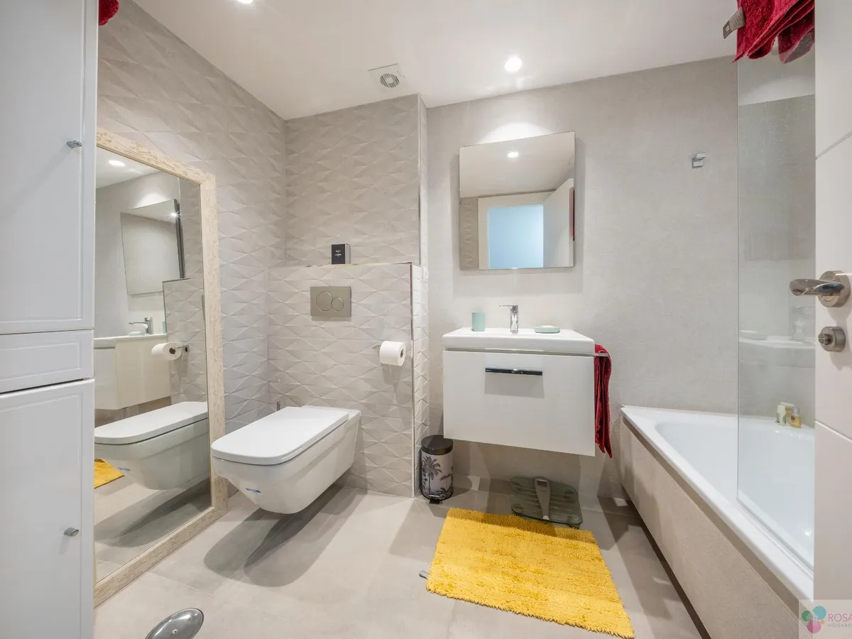 For sale of flat in Nueva Andalucía, Altos del Rodeo