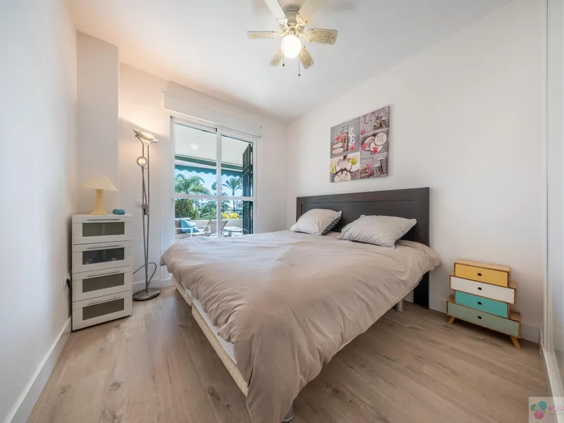 For sale of flat in Nueva Andalucía, Altos del Rodeo