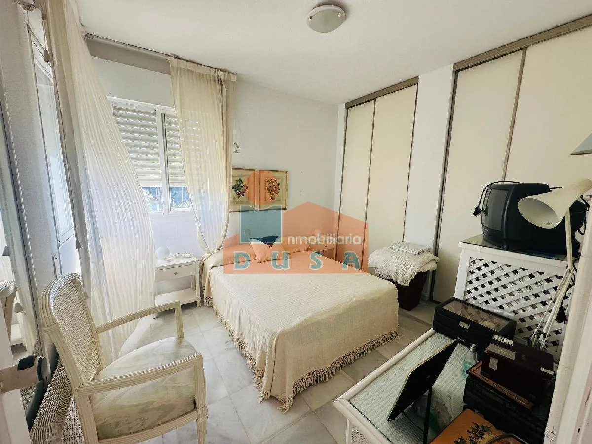 VILLA INDEPENDIENTE CON MUCHAS OPCIONES | 1.600.000 €, 450 m²