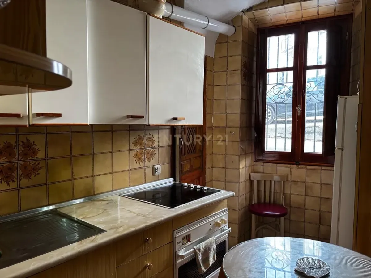 CASA EN EL CENTRO DE TORREJONCILLO