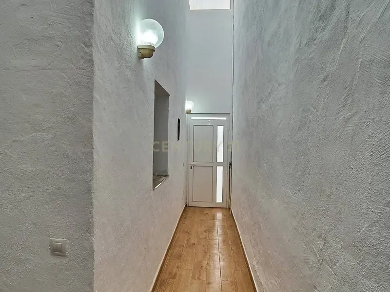 Casa reformada con terraza y vistas al mar