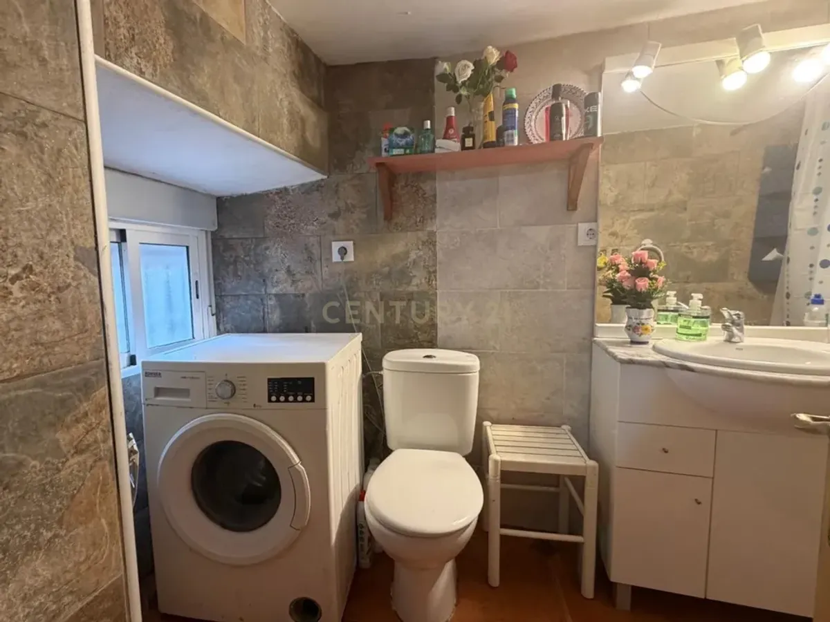 Casa y parcela rústica en Plasenzuela, situada entre Cáceres y Trujillo_ Plasenzuela