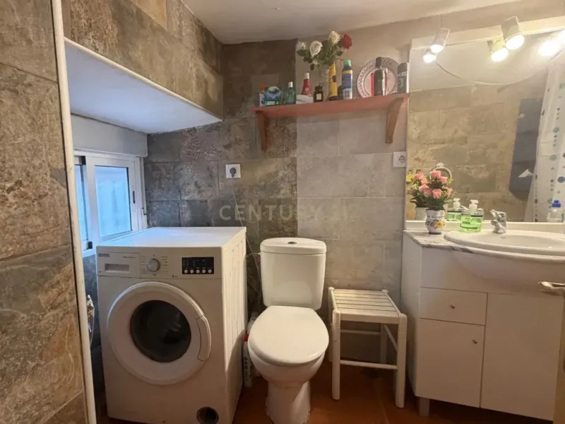 Casa y parcela rústica en Plasenzuela, situada entre Cáceres y Trujillo_ Plasenzuela