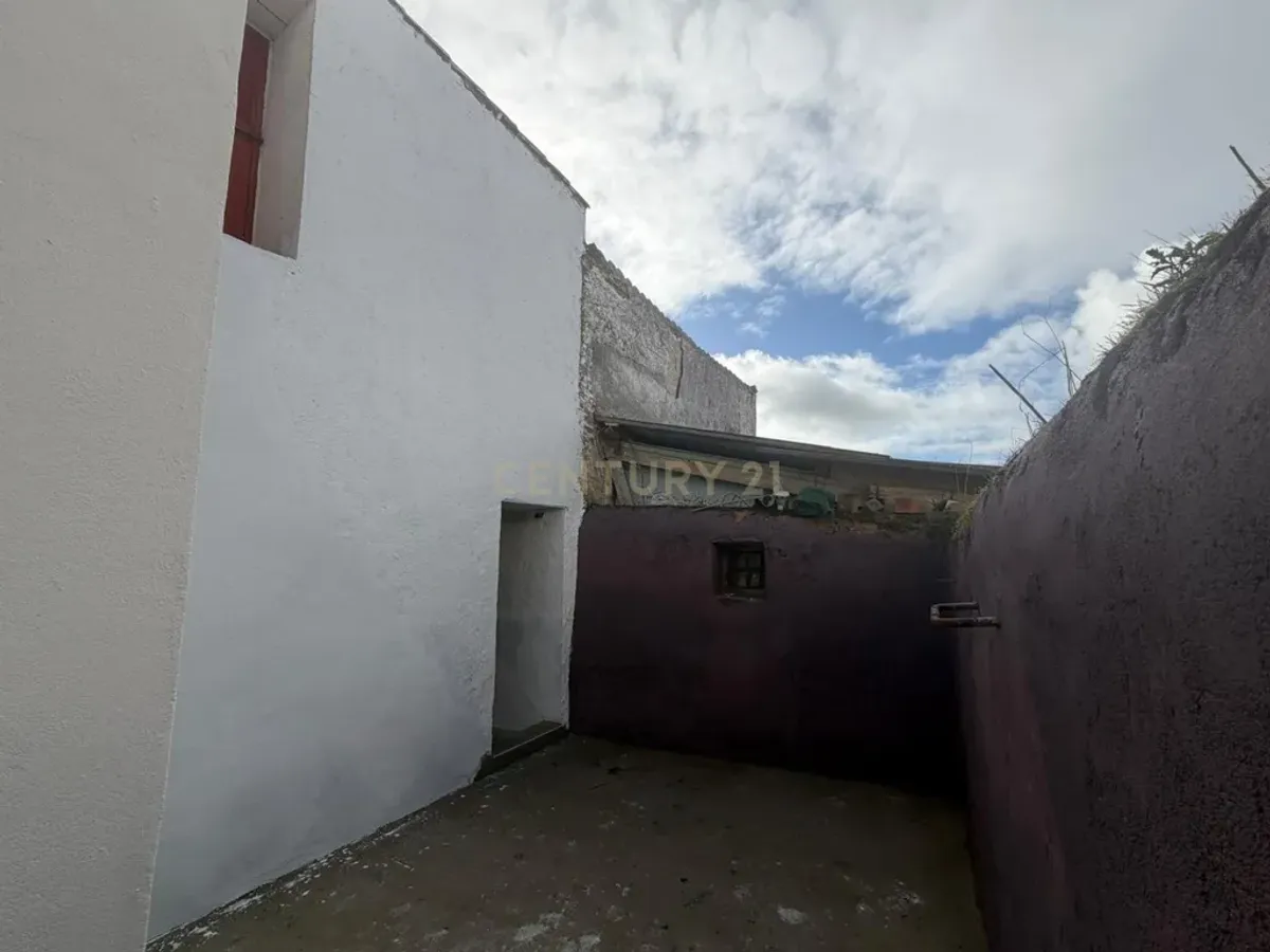 Casa y parcela rústica en Plasenzuela, situada entre Cáceres y Trujillo_ Plasenzuela