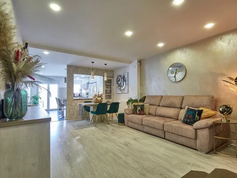 Preciosa casa junto a Vallparadís-Escoles