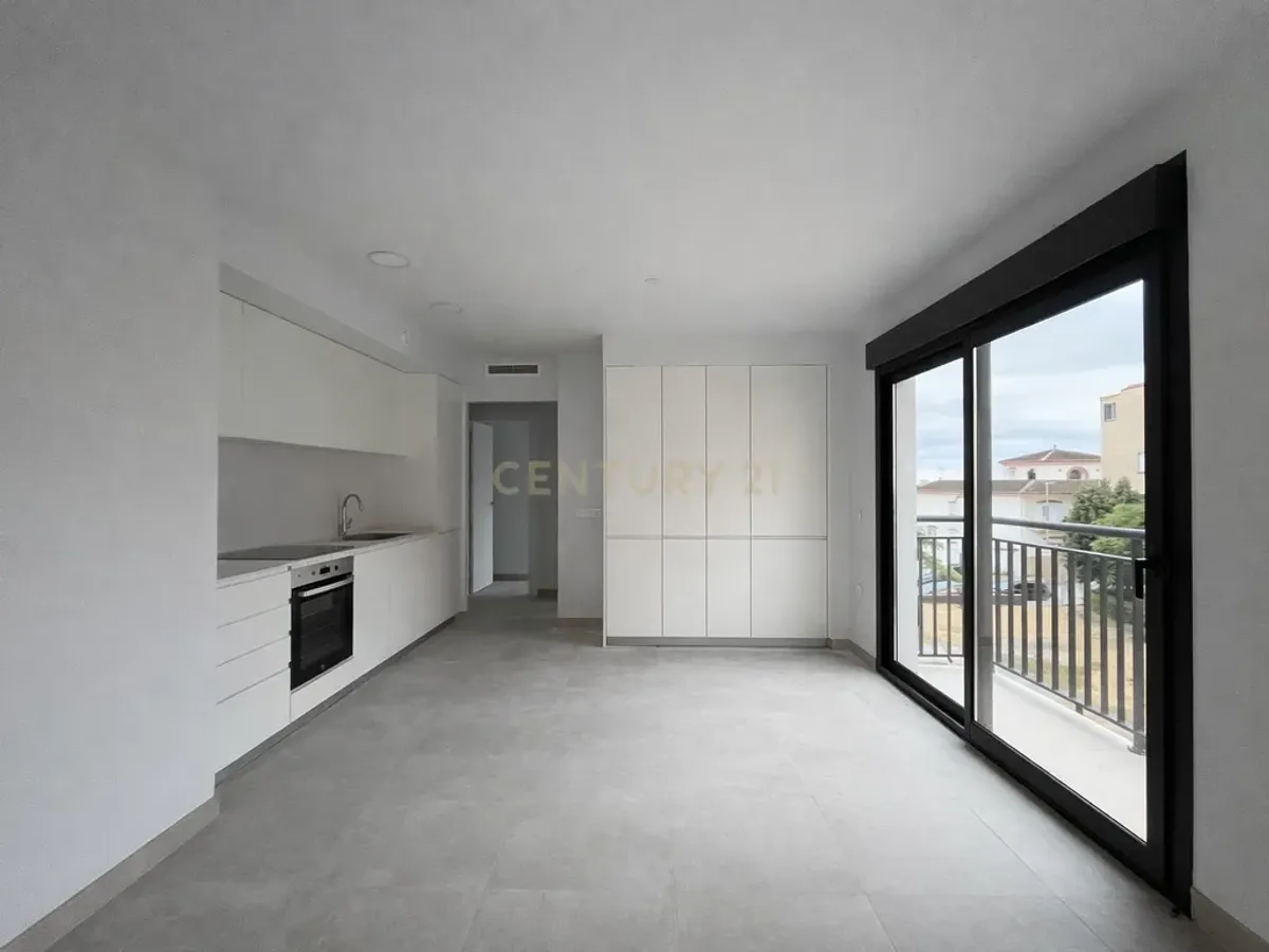 Apartamento a estrenar en alquiler en Benissa con vistas al mar, parking y trastero