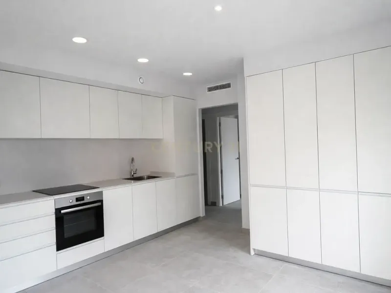 Apartamento a estrenar en alquiler en Benissa con vistas al mar, parking y trastero