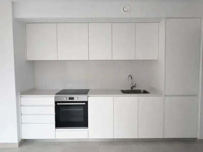 Apartamento a estrenar en alquiler en Benissa con vistas al mar, parking y trastero