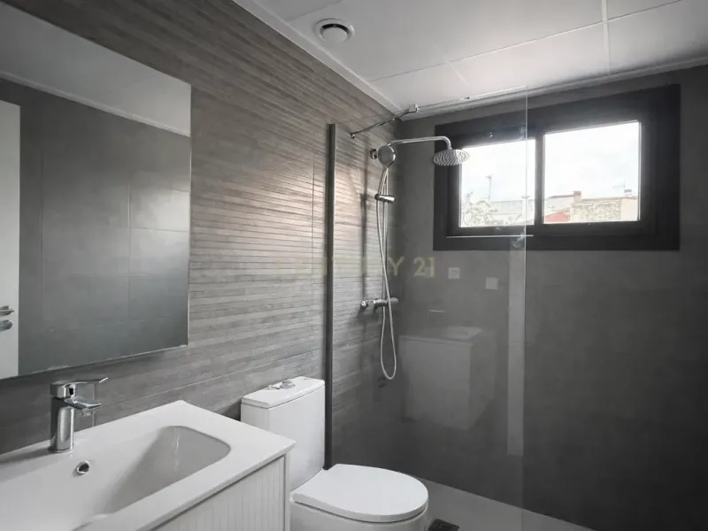 Apartamento a estrenar en alquiler en Benissa con vistas al mar, parking y trastero