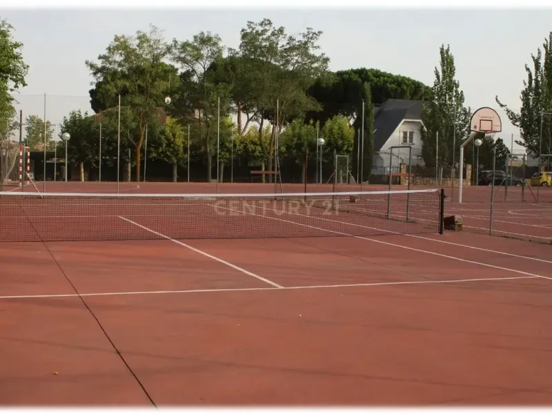 Residencia de Estudiantes – Pinares Llanos (Móstoles)