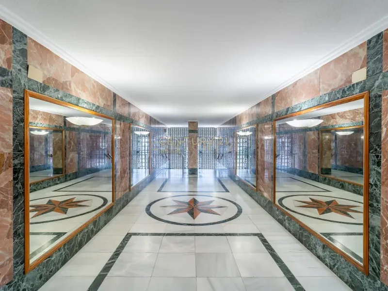 Moderno piso en Torremolinos, Málaga con vistas a la ciudad