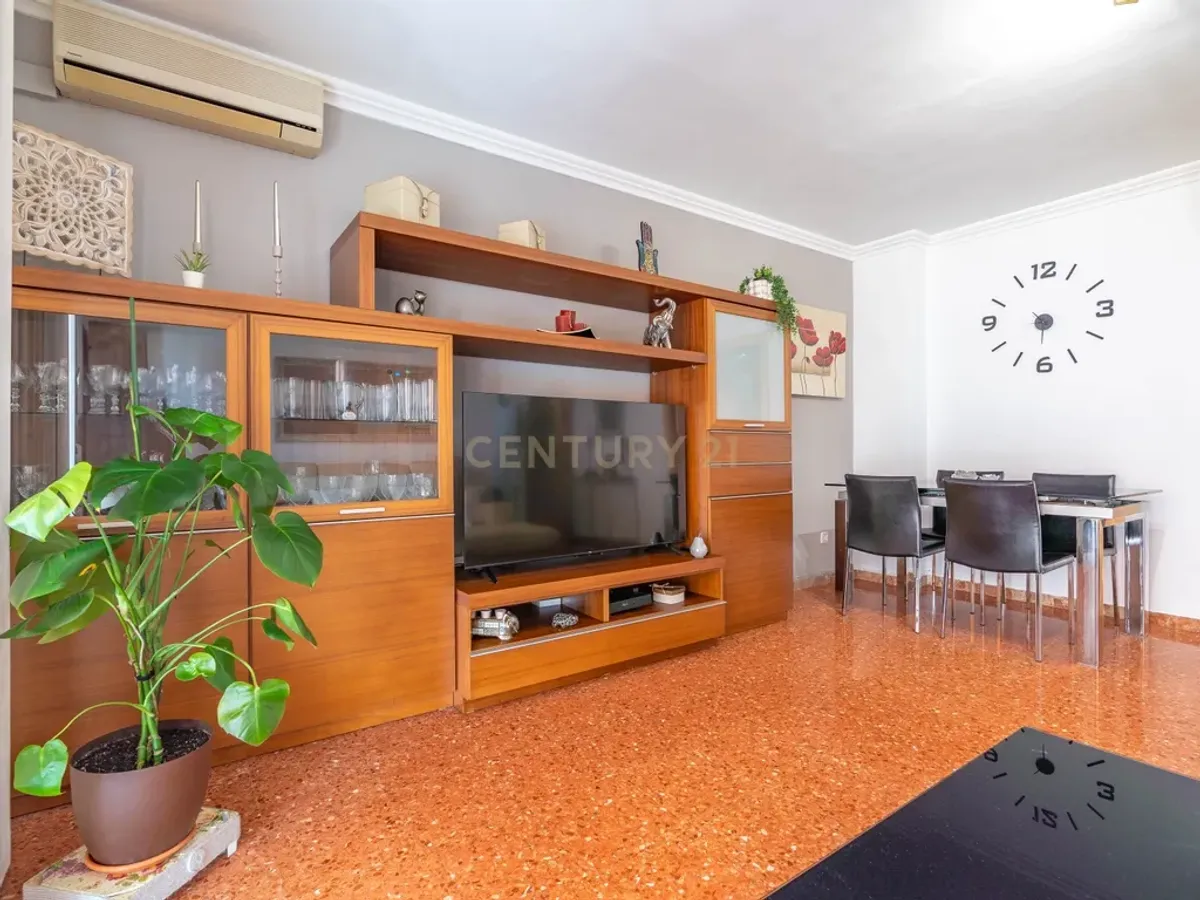 Amplio piso en pleno centro de Torredembarra