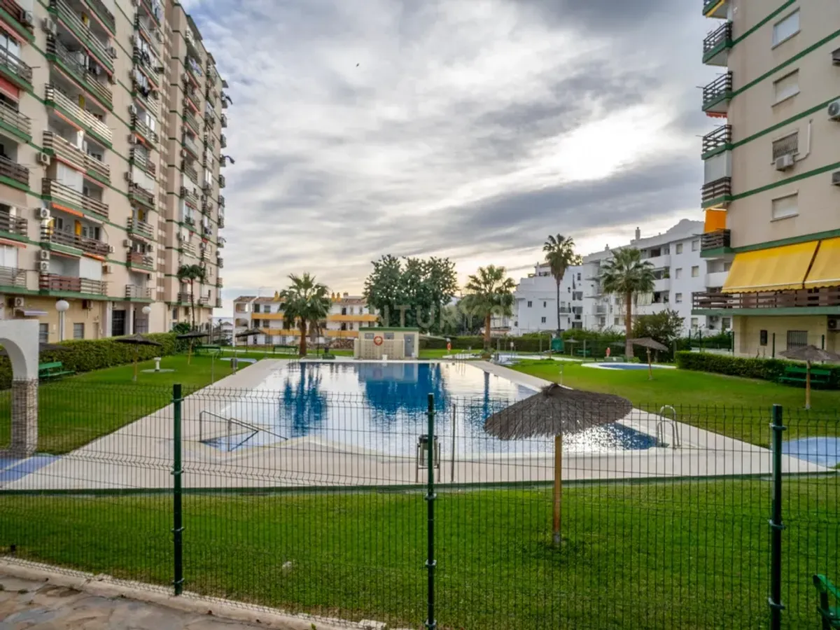 Acogedor estudio con licencia vacacional junto al Parque de la Paloma – Benalmádena