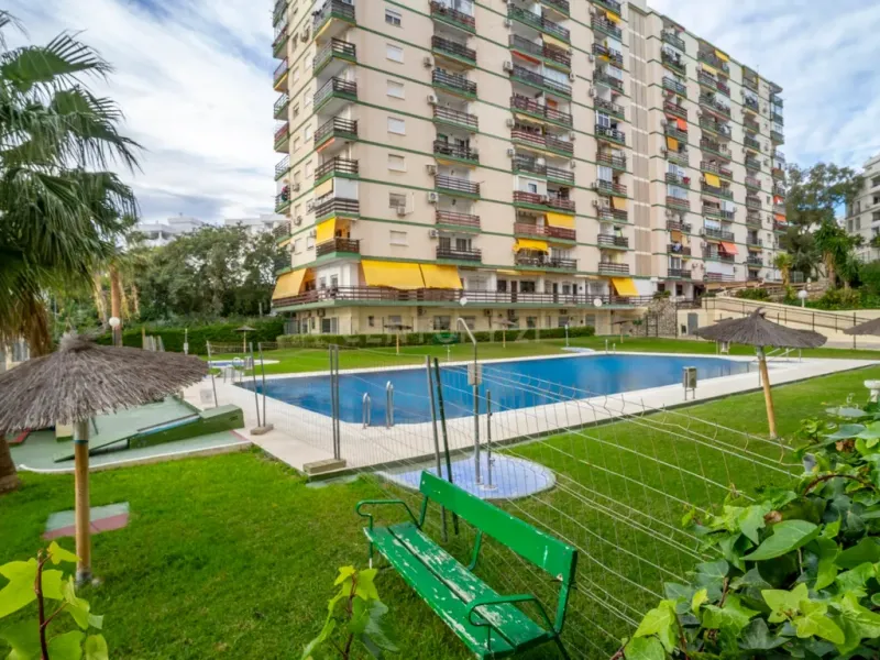 Acogedor estudio con licencia vacacional junto al Parque de la Paloma – Benalmádena