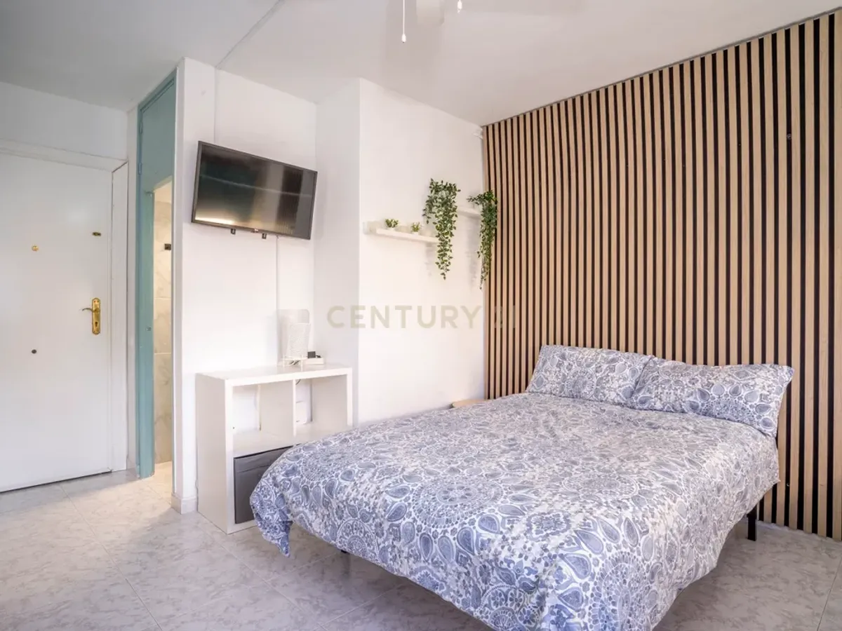 Acogedor estudio con licencia vacacional junto al Parque de la Paloma – Benalmádena