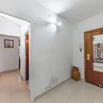 Piso luminoso con balcón y patio en La Bòbila – Sitges 11