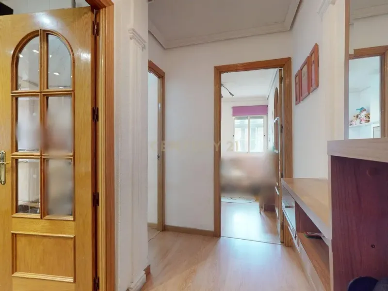 Piso reformado con gran terraza