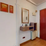 Piso reformado con gran terraza 11