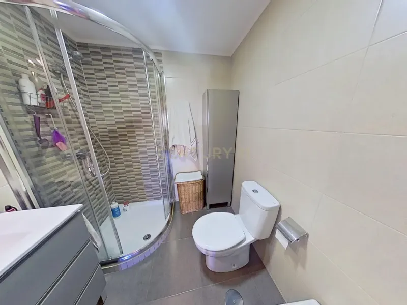 EXCLUSIVA VIVIENDA TOTALMENTE REFORMADA Y TODO EXTERIOR EN CRUZ DE HUMILLADERO – MÁLAGA