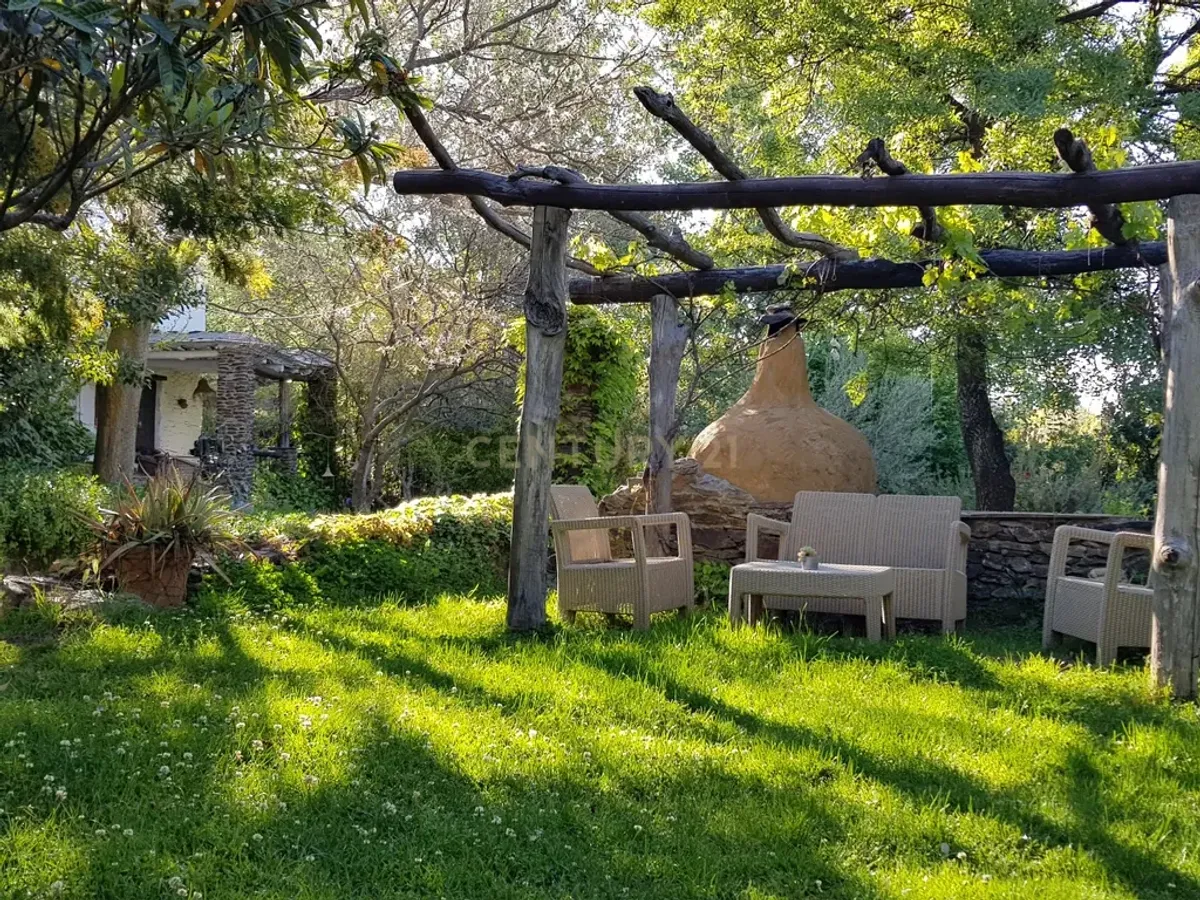 Cortijo histórico en explotación con alto caché turístico – Inversión premium en La Alpujarra Granadina