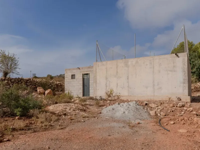 Finca rústica de 32.000 m² con cultivos tropicales en Gualchos