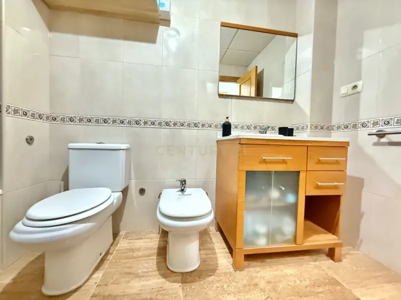 Tu vivienda en Roquetas de Mar, a un paso del puerto!