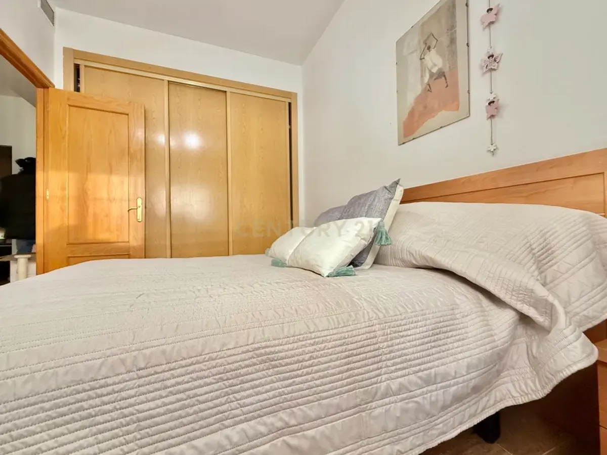 Tu vivienda en Roquetas de Mar, a un paso del puerto!