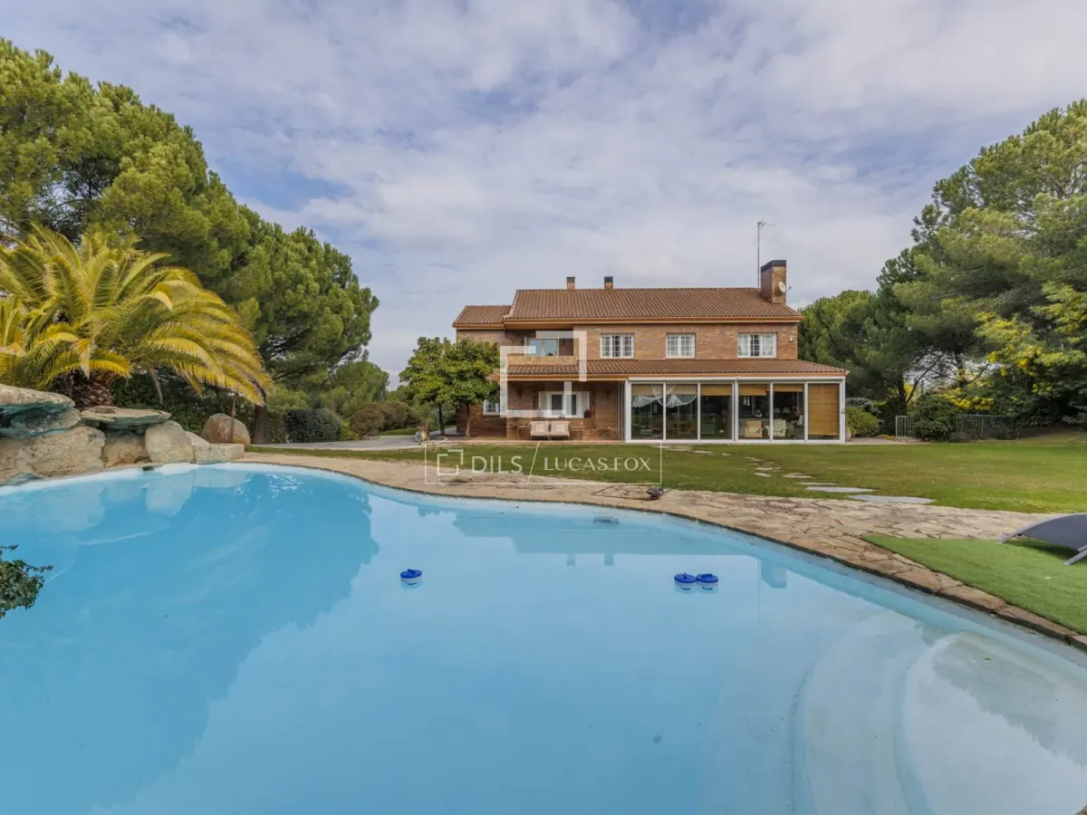 House / Villa for sale in Boadilla Del Monte, Madrid