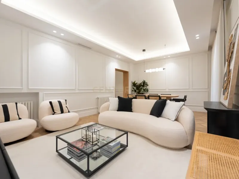 PISO REFORMADO Y AMUEBLADO JUNTO A PLAZA MARQUES DE SALAMANCA