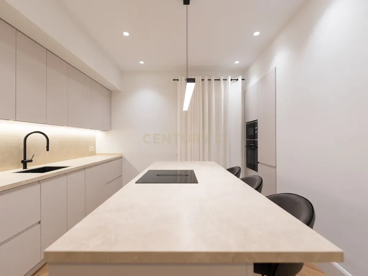 PISO REFORMADO Y AMUEBLADO JUNTO A PLAZA MARQUES DE SALAMANCA