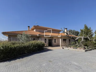 House / Villa for sale in Boadilla Del Monte, Madrid