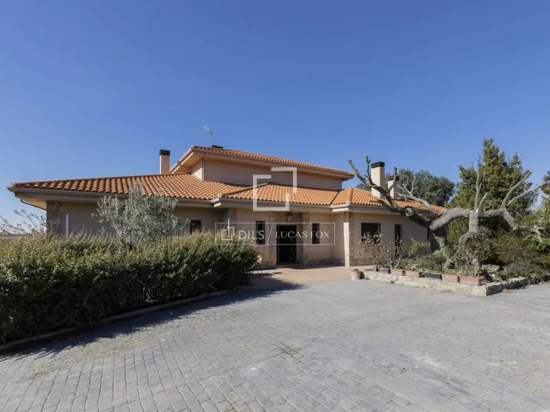 House / Villa for sale in Boadilla Del Monte, Madrid