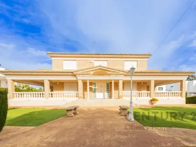 Señorial Chalet en Santa Apolonia (El Vedat)