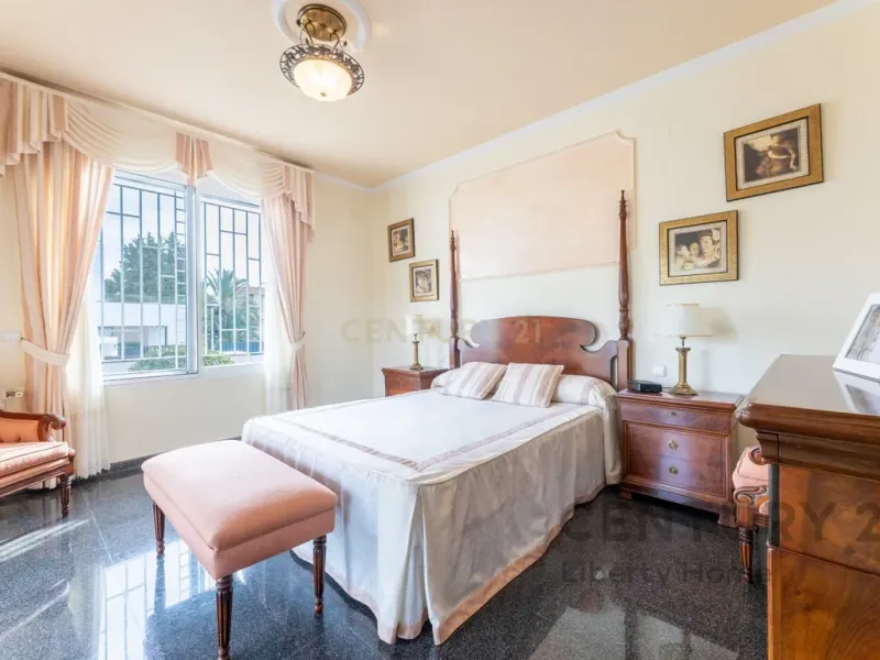 Señorial Chalet en Santa Apolonia (El Vedat)