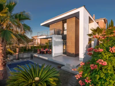 Un hogar para disfrutar de las vistas, la luz y la tranquilidad en La Zubia