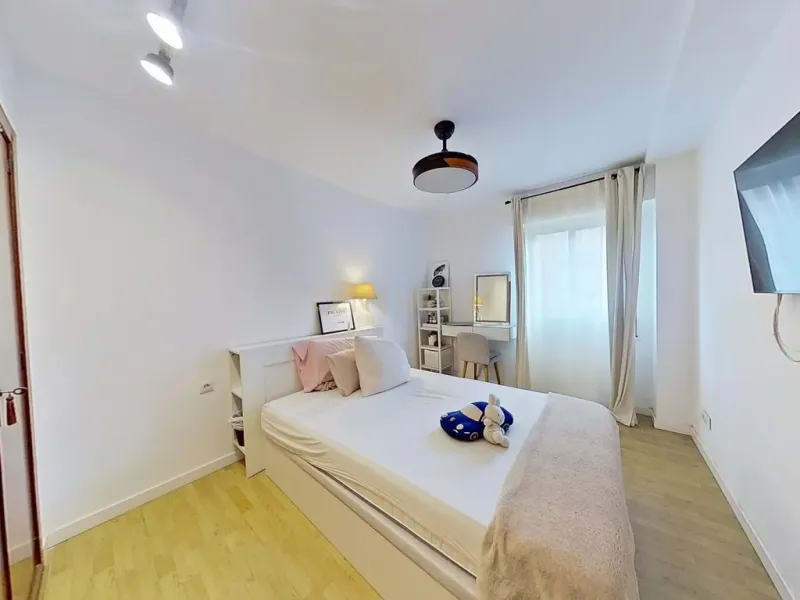 Fantástico Piso en venta en frente al Corte Inglés