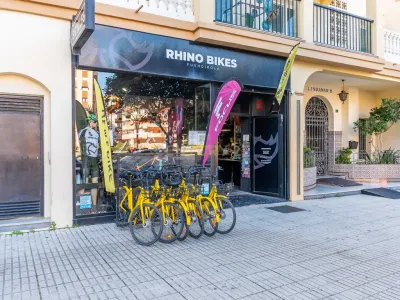 Amplio local comercial en Fuengirola, Málaga