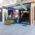 Amplio local comercial en Fuengirola, Málaga 3