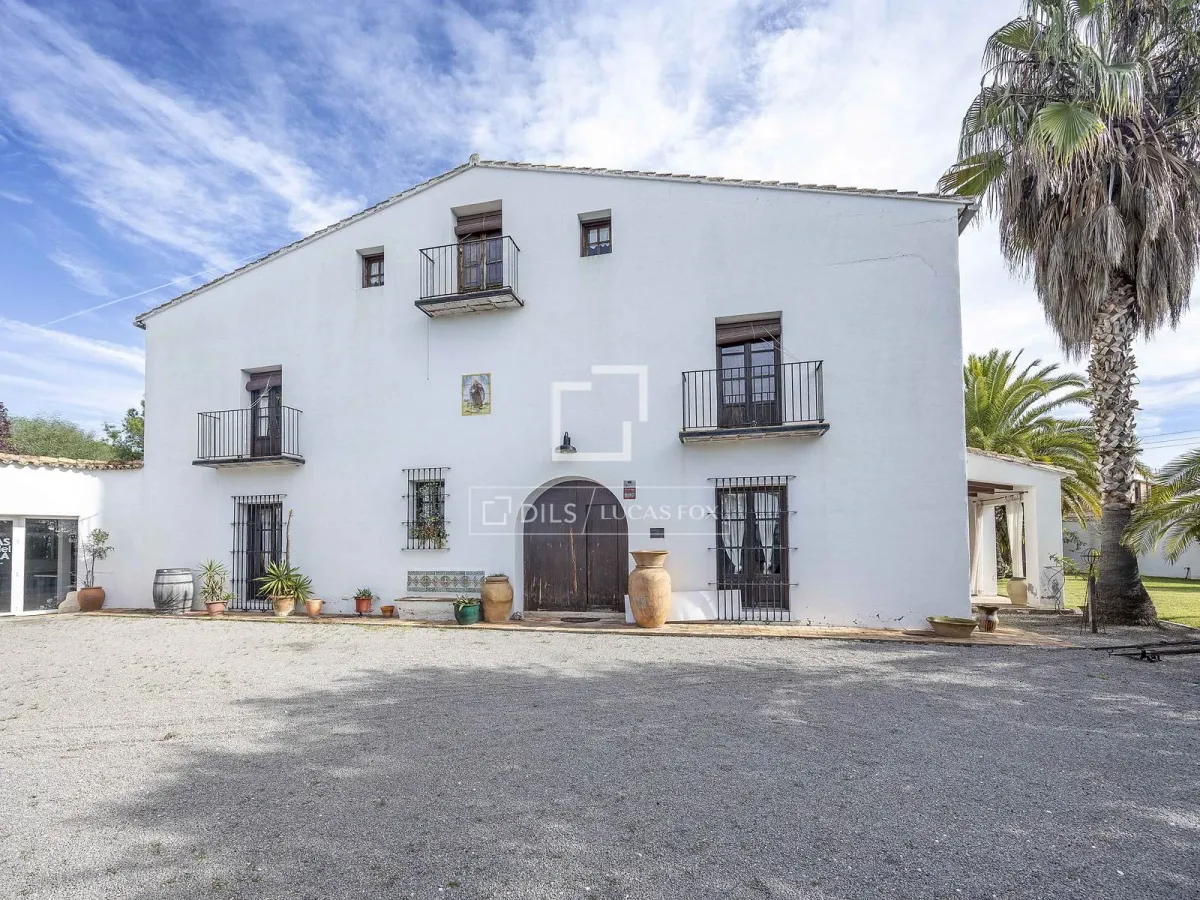 House / Villa for sale in San Antonio De Benageber, Valencia