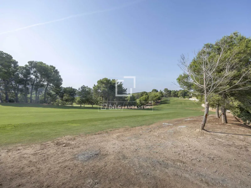 Plot for sale in El Bosque Chiva, Valencia