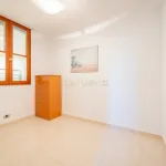 VENDO AMPLIA VIVIENDA LUMINOSA EN ESQUINA 11