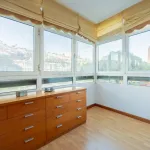 VENDO AMPLIA VIVIENDA LUMINOSA EN ESQUINA 15