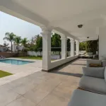 VILLA AMPLIA CON PRIVACIDAD EN NUEVA ANDALUCÍA 2