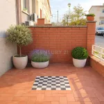 Casa pareada con jardín, terrazas y vistas a Montserrat | Ideal para familias que buscan calidad de vida 1