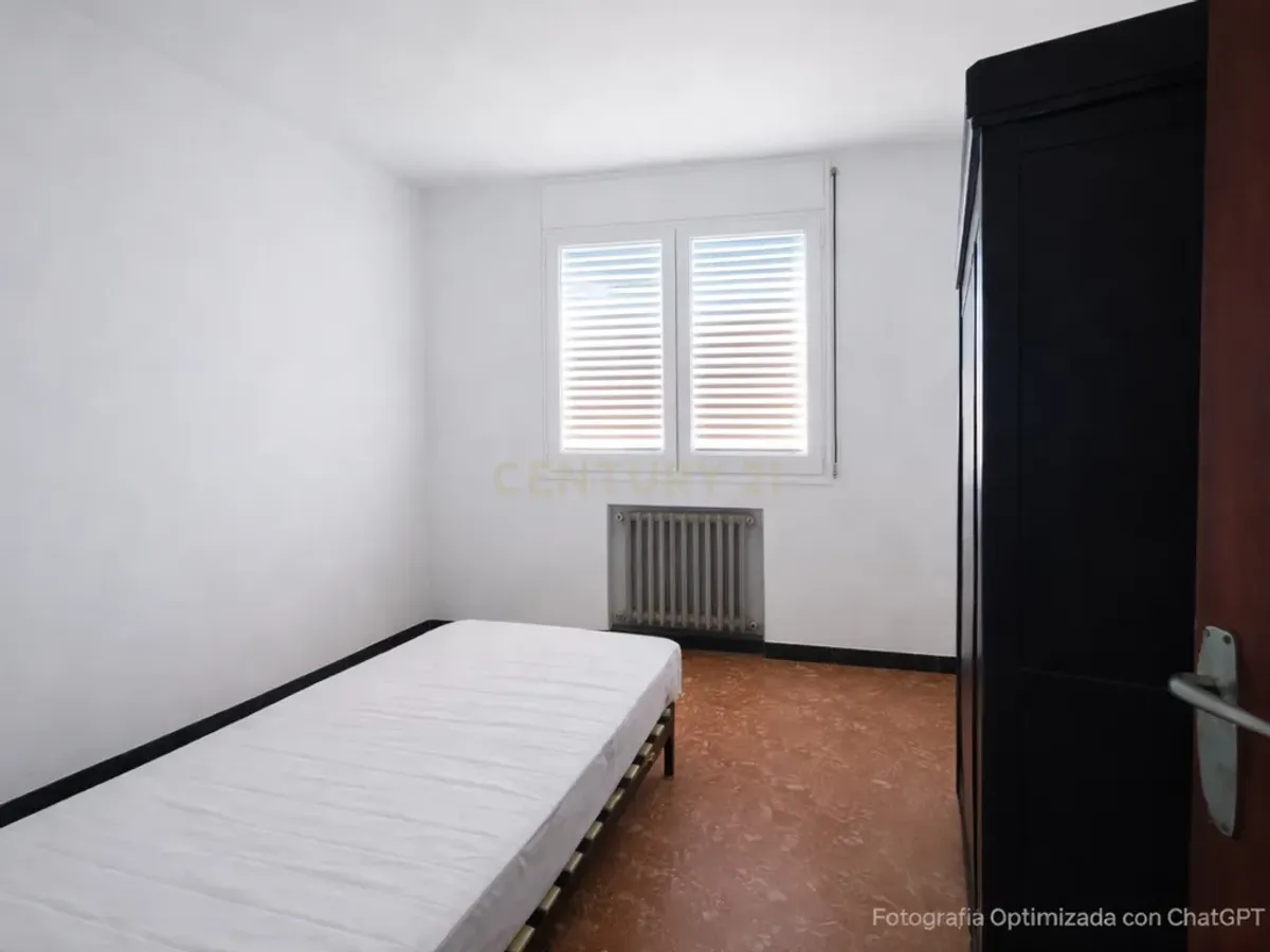 Casa pareada con jardín, terrazas y vistas a Montserrat | Ideal para familias que buscan calidad de vida