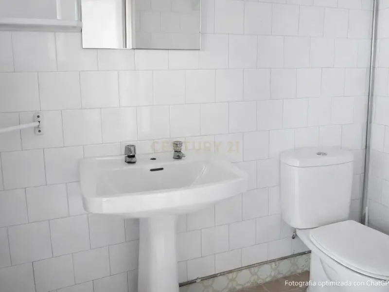 Casa pareada con jardín, terrazas y vistas a Montserrat | Ideal para familias que buscan calidad de vida