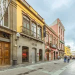 EN VENTA, MAGNÍFICO EDIFICIO REFORMADO EN TRIANA. APTO PARA RIC 2