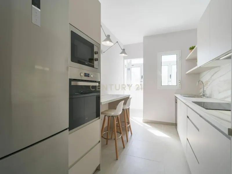 Piso moderno de 3 dormitorios junto a las Canteras